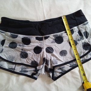 Lululemon shorts 8